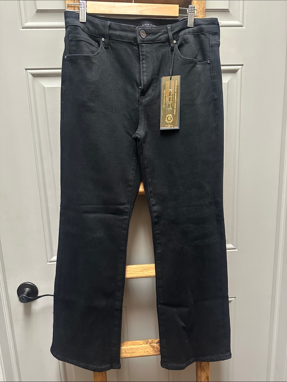 Women’s Straight-Leg Jeans in Black by Unbranded